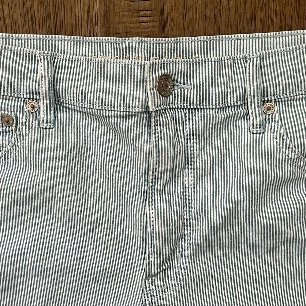 AMERICAN EAGLE Ne(x)t Level Stretch High-Waisted Striped Shorts - Size 12 - Picture 7 of 10